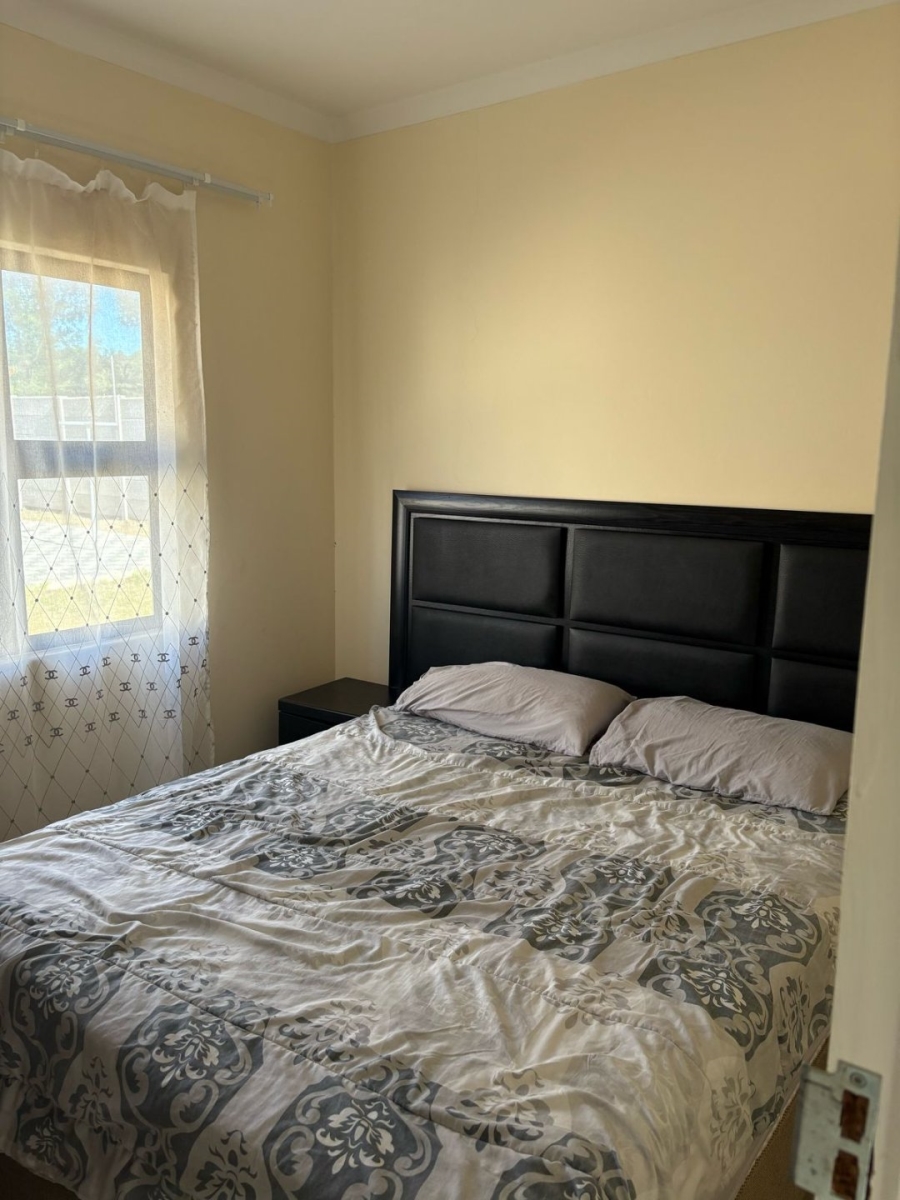 2 Bedroom Property for Sale in Cove Rock Eastern Cape